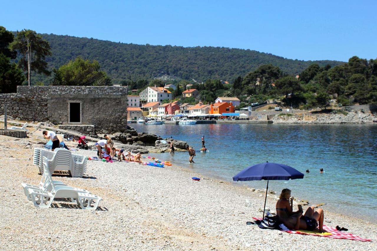 Apartments By The Sea Veli Losinj, Losinj - 8031 Екстер'єр фото