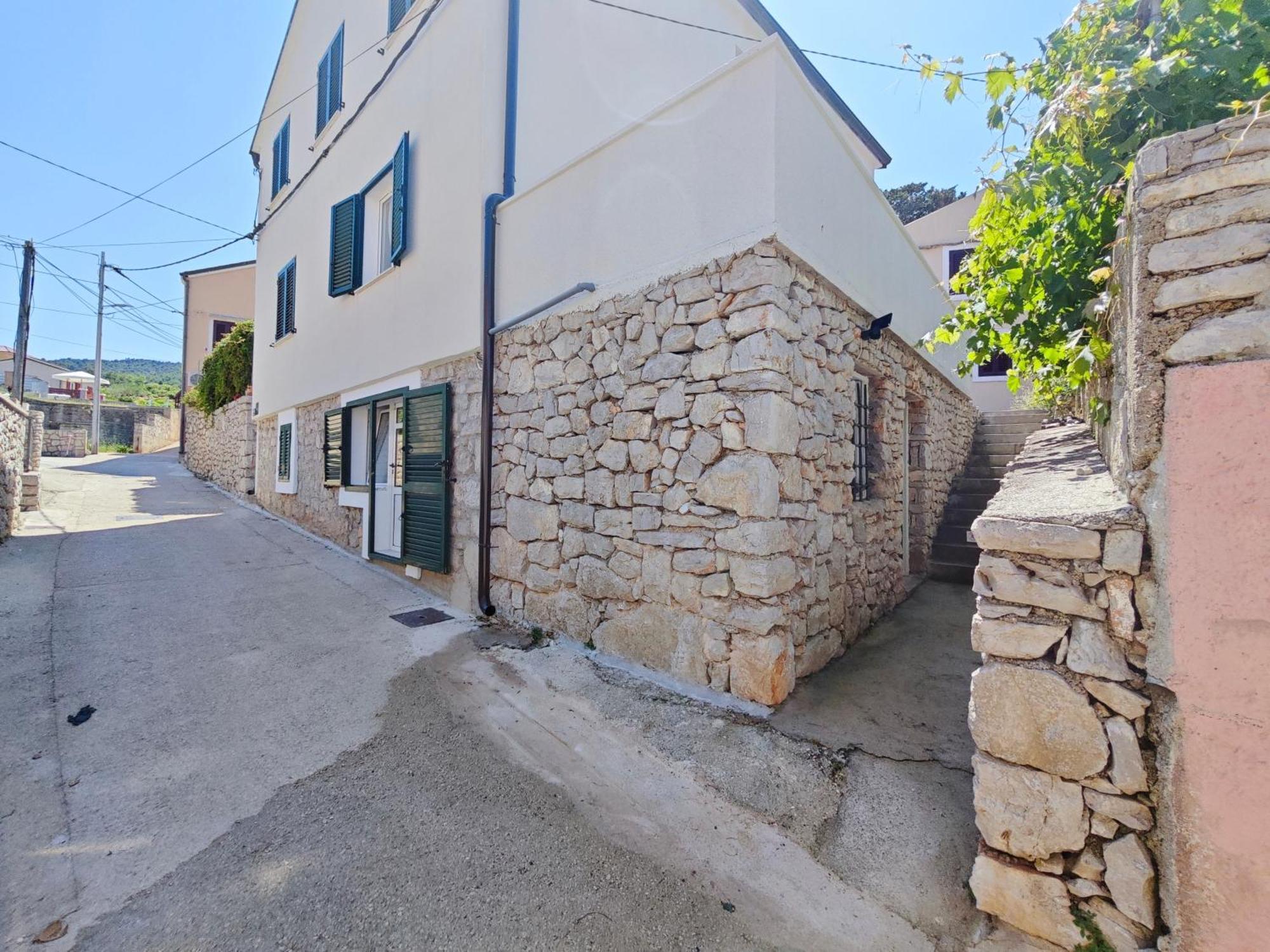 Apartments By The Sea Veli Losinj, Losinj - 8031 Екстер'єр фото