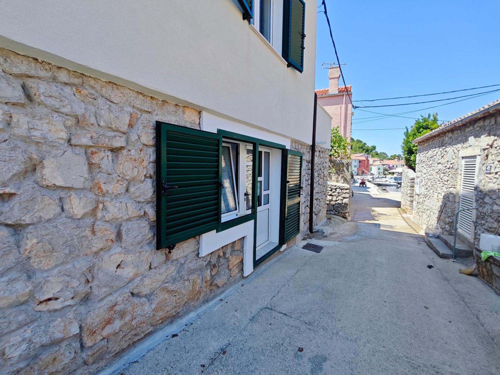 Apartments By The Sea Veli Losinj, Losinj - 8031 Екстер'єр фото